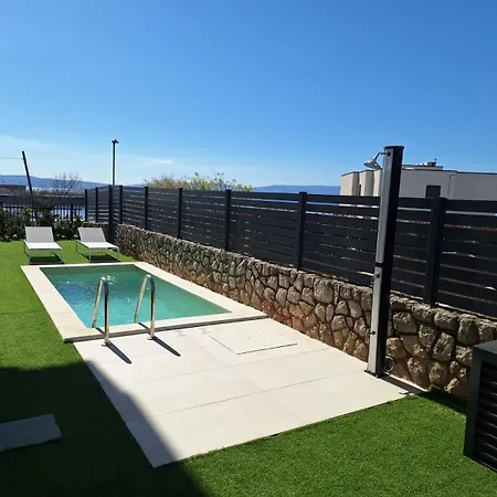 Modern Near - Pool And Terrace Apartamento *