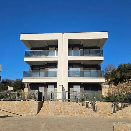 Modern Near - Pool And Terrace Lejlighed