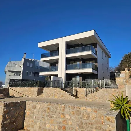 Modern Near - Pool And Terrace Omišalj